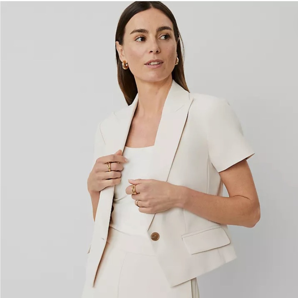The Petite Short Sleeve Blazer In Fluid Crepe